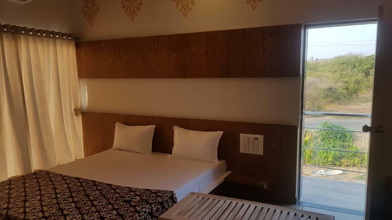Houbara Resort Sasan Gir Zewnętrze zdjęcie