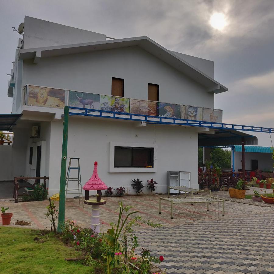 Houbara Resort Sasan Gir Zewnętrze zdjęcie
